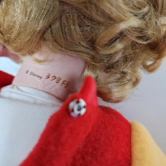 Disney 18" Cindy M McClure Sitting w/ Blonde Hair in Pooh Pajamas Porcelain Doll - Picture 10 of 11
